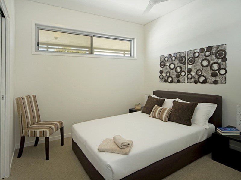 303/14 Bruce Avenue, Paradise Point QLD 4216