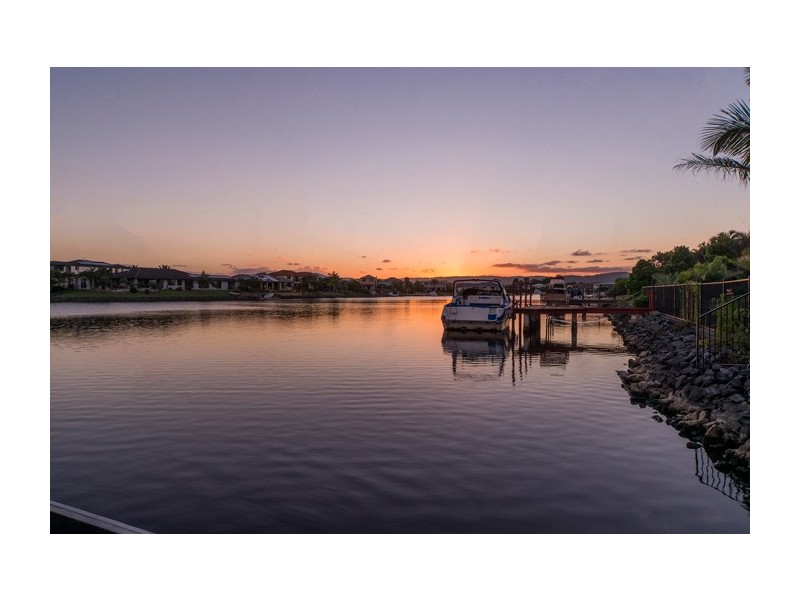 26 The Peninsula, Helensvale QLD 4212