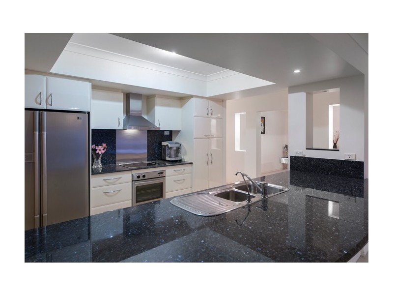 26 The Peninsula, Helensvale QLD 4212