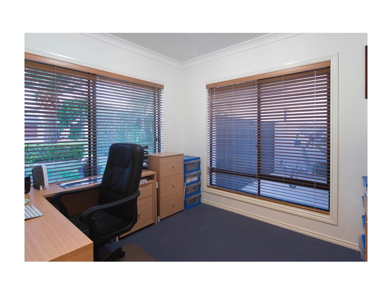 26 The Peninsula, Helensvale QLD 4212