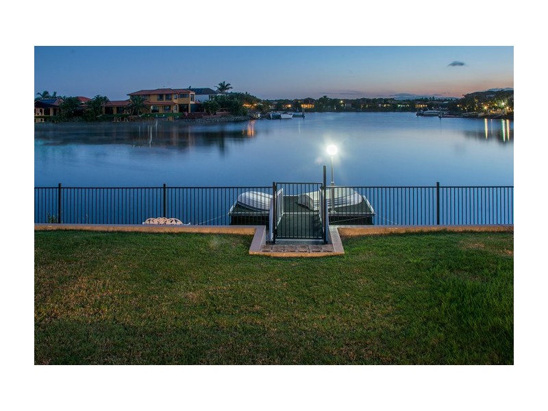 26 The Peninsula, Helensvale QLD 4212