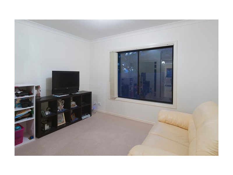 26 The Peninsula, Helensvale QLD 4212