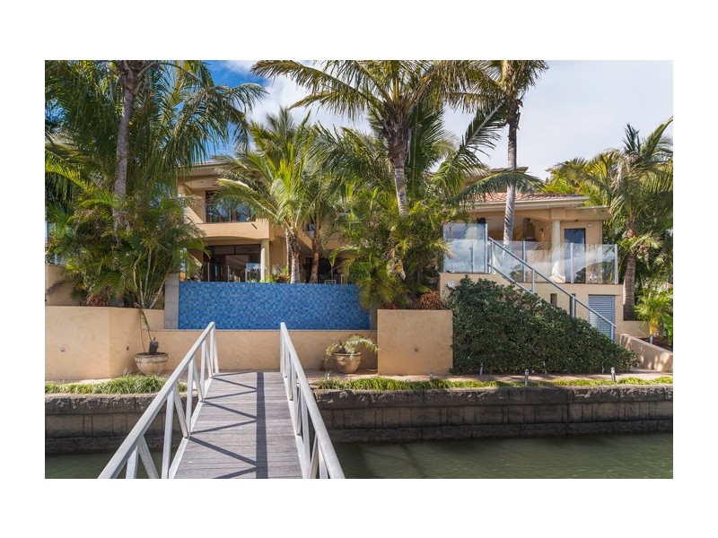 2580 Gracemere Cct North, Hope Island QLD 4212