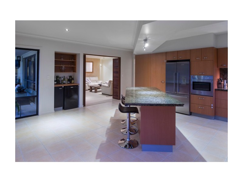 16 Dallow Crescent, Helensvale QLD 4212