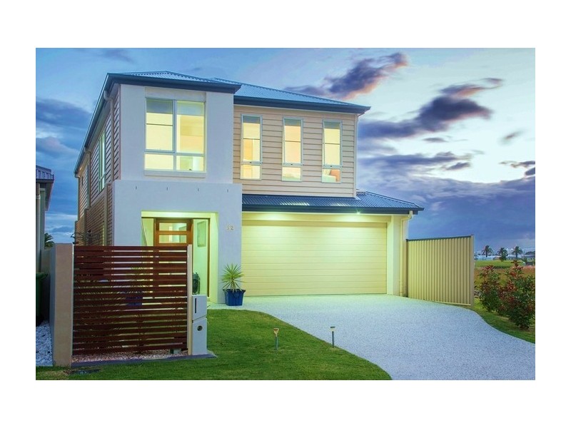 62 Harbour Rise, Hope Island QLD 4212