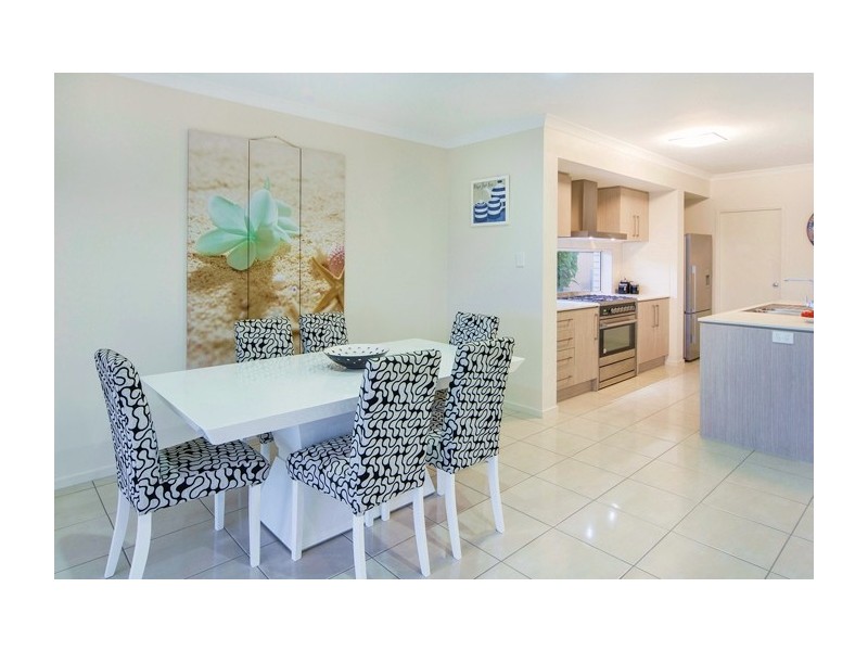 62 Harbour Rise, Hope Island QLD 4212