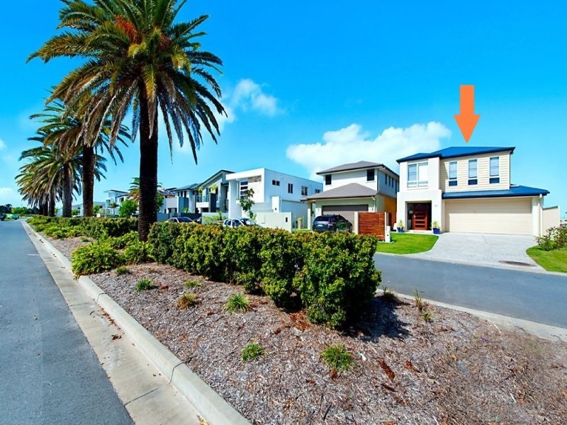 62 Harbour Rise, Hope Island QLD 4212