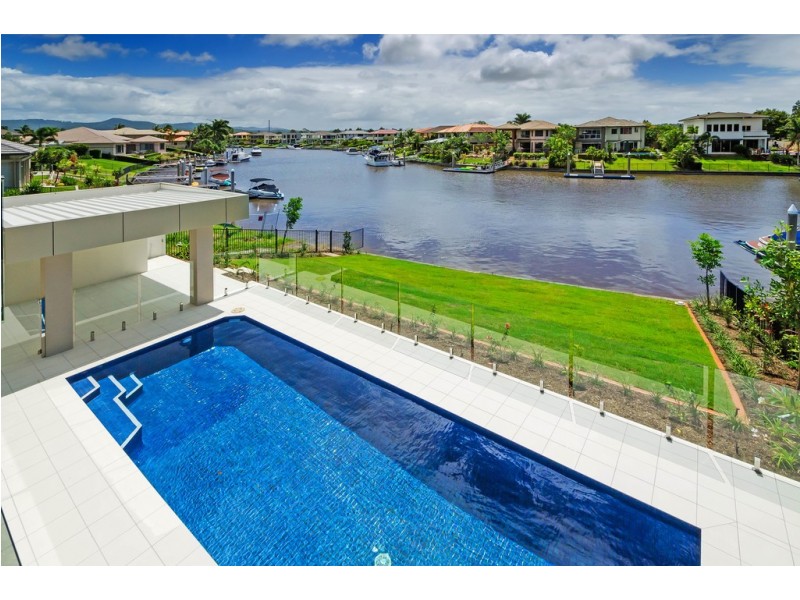 2173 Beaufort Way, Hope Island QLD 4212
