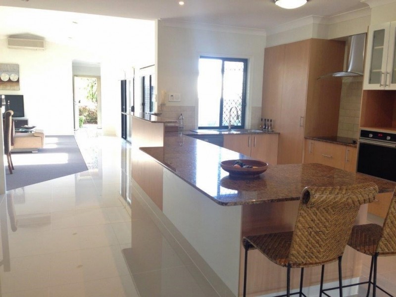 535 Oyster Cove Promenade, Helensvale QLD 4212