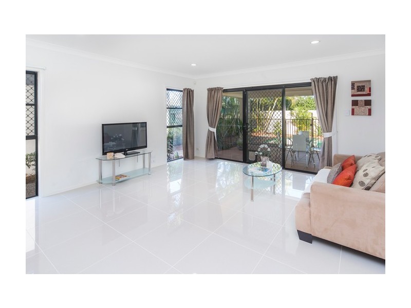 535 Oyster Cove Promenade, Helensvale QLD 4212