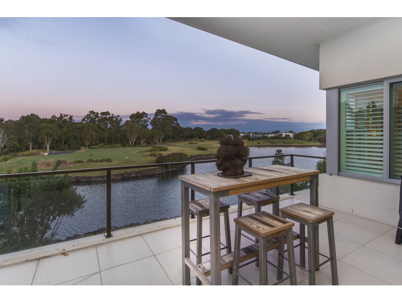 7506 The Links Springfield Drive, Hope Island QLD 4212