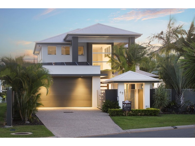 42 Quayside Drive, Helensvale QLD 4212