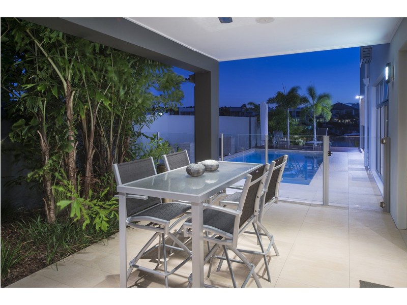 42 Quayside Drive, Helensvale QLD 4212