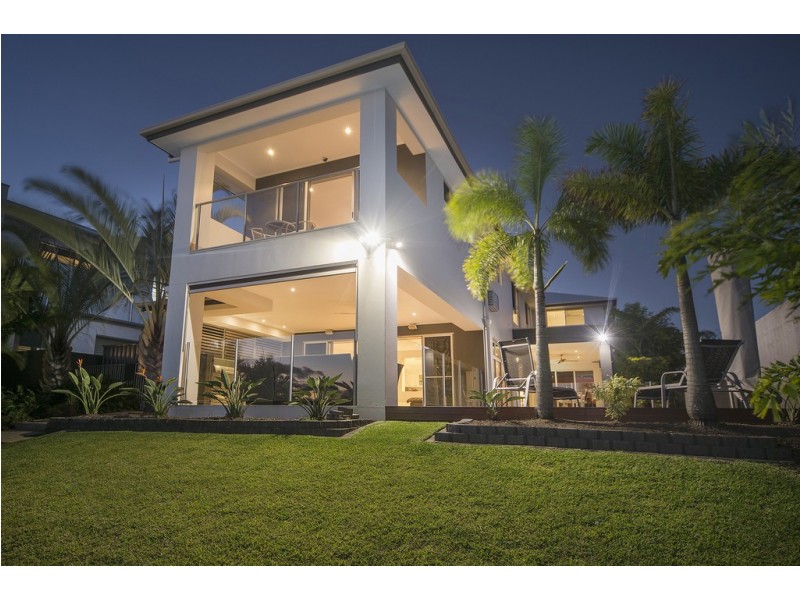 42 Quayside Drive, Helensvale QLD 4212