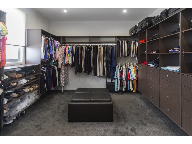 2602 Gracemere Cct North, Hope Island QLD 4212