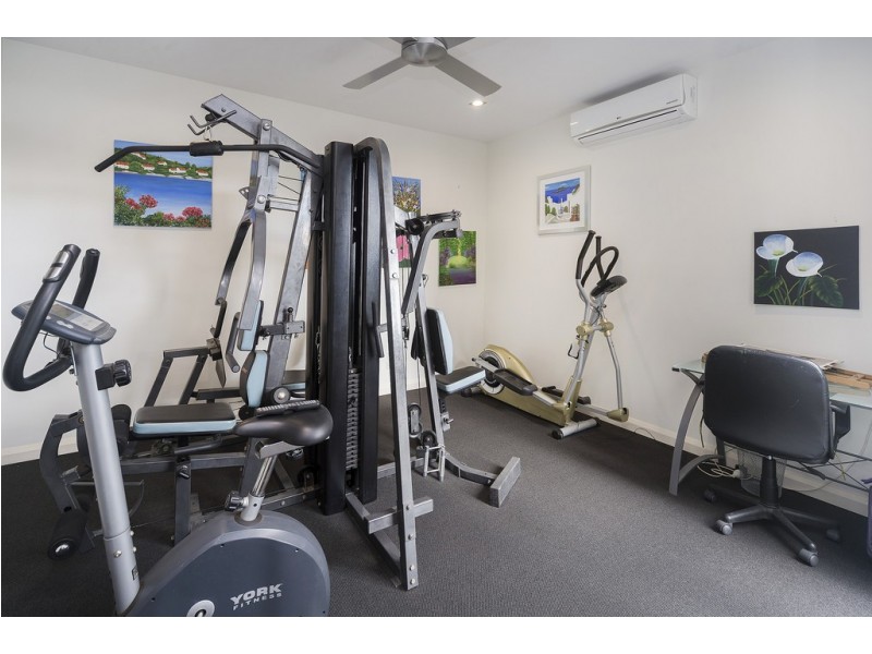 2602 Gracemere Cct North, Hope Island QLD 4212