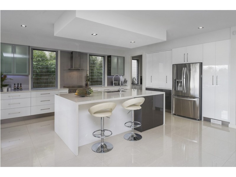 2602 Gracemere Cct North, Hope Island QLD 4212