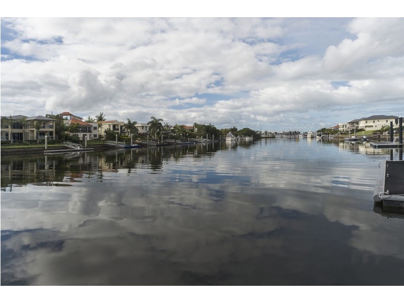 2602 Gracemere Cct North, Hope Island QLD 4212