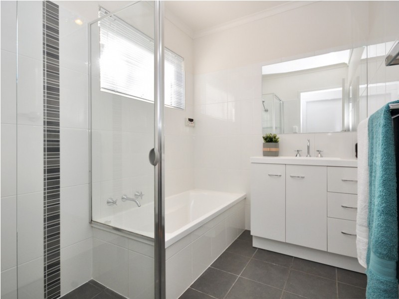 16 Cocks Avenue, Morphett Vale SA 5162