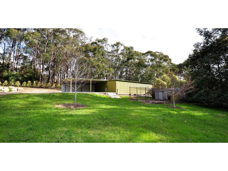 16 Nioka Drive, Ironbank SA 5153