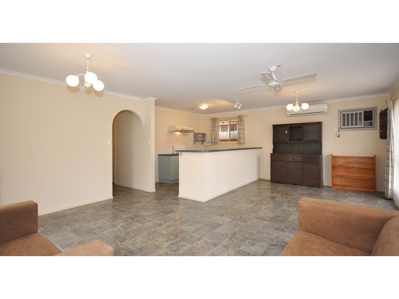 11 Ebony Court, Woodcroft SA 5162