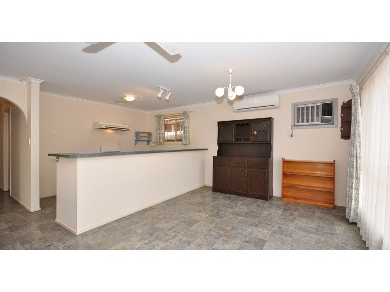 11 Ebony Court, Woodcroft SA 5162