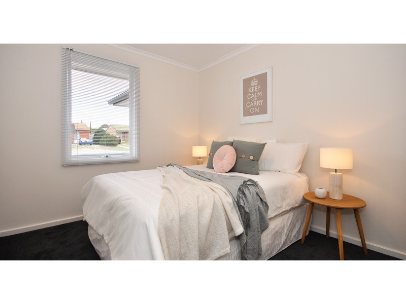 1 Holroyd Court, Morphett Vale SA 5162