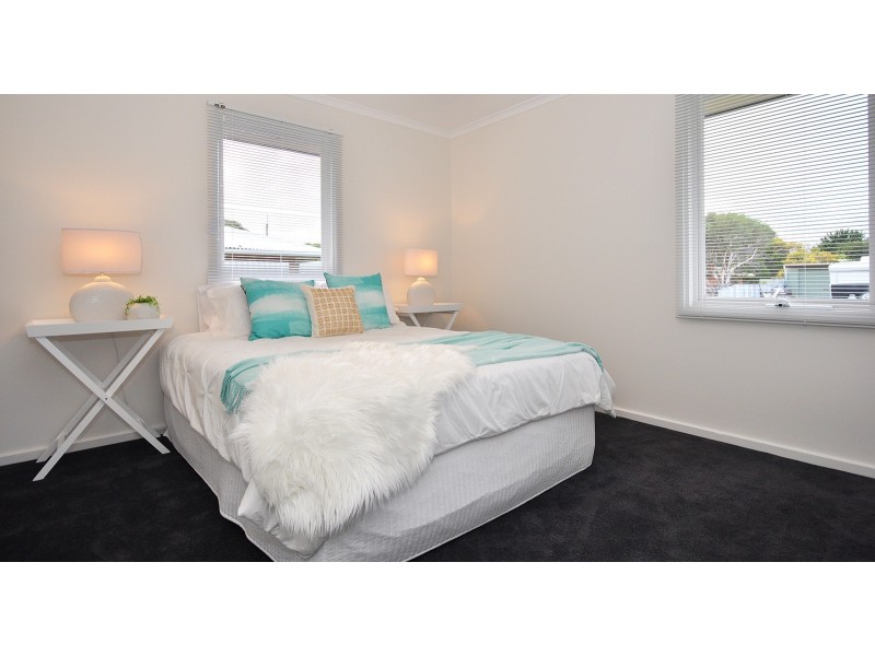 1 Holroyd Court, Morphett Vale SA 5162