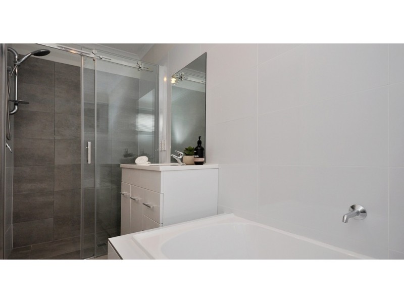 1 Holroyd Court, Morphett Vale SA 5162