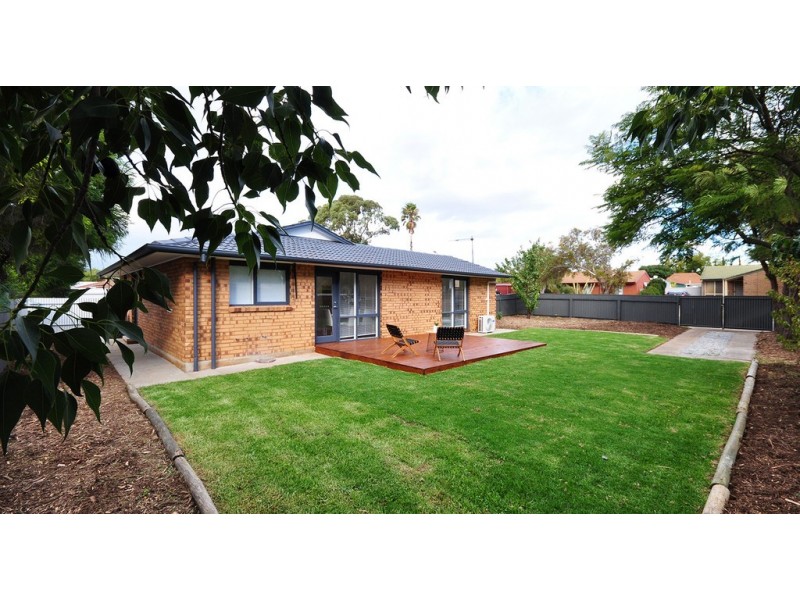 1 Holroyd Court, Morphett Vale SA 5162