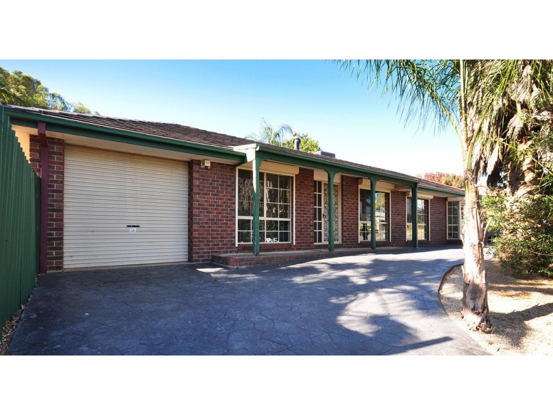 2 Cranbourne Drive, O’halloran Hill SA 5158