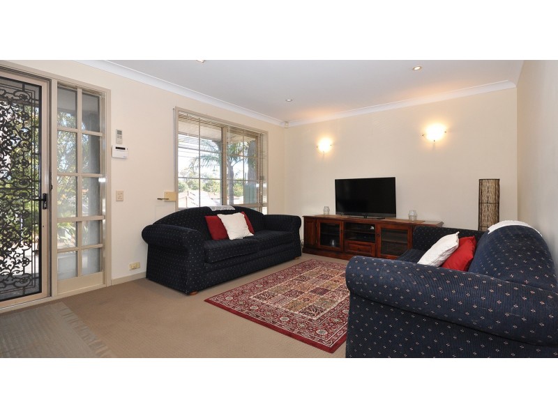 2 Cranbourne Drive, O’halloran Hill SA 5158