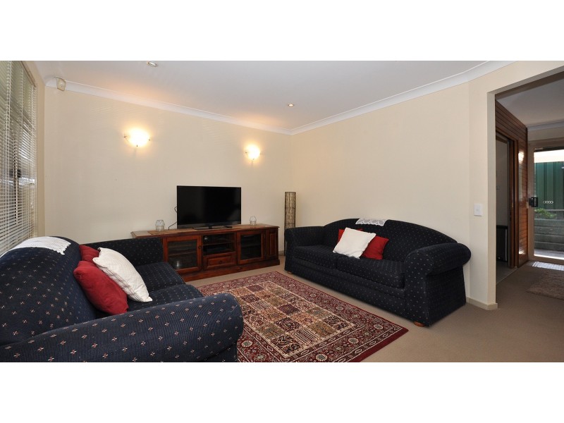 2 Cranbourne Drive, O’halloran Hill SA 5158