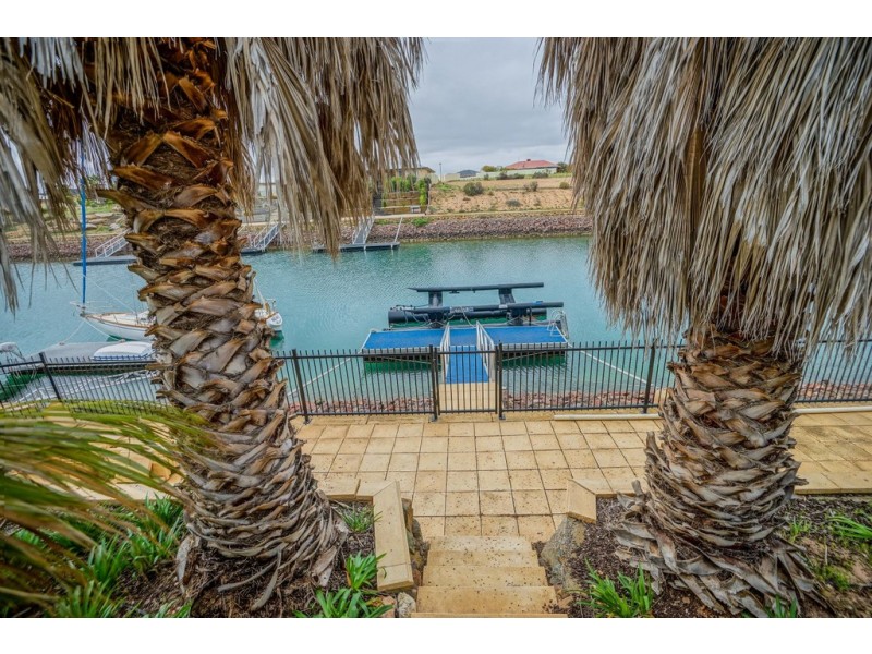 82 Gilmore Crescent, Wallaroo SA 5556