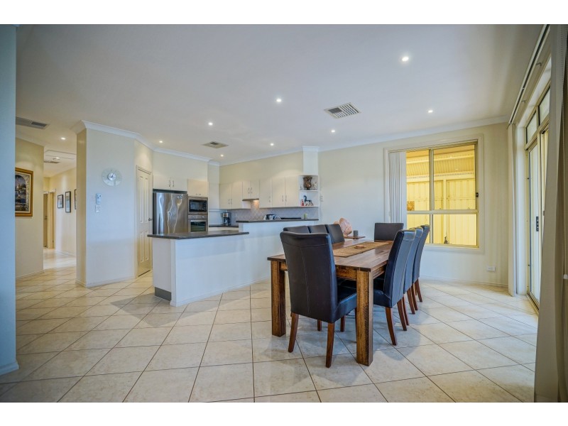 82 Gilmore Crescent, Wallaroo SA 5556