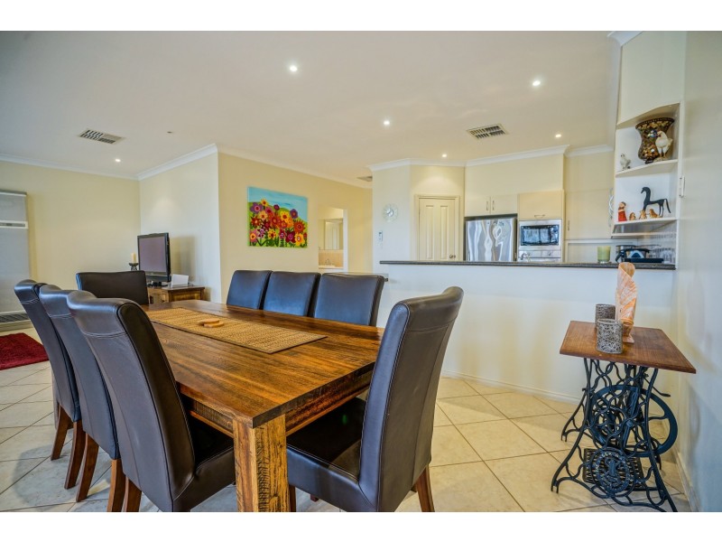 82 Gilmore Crescent, Wallaroo SA 5556