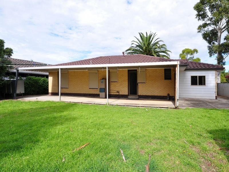 16 Jennifer Drive, Happy Valley SA 5159