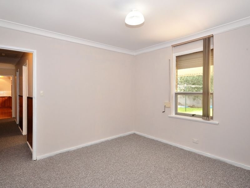 16 Jennifer Drive, Happy Valley SA 5159