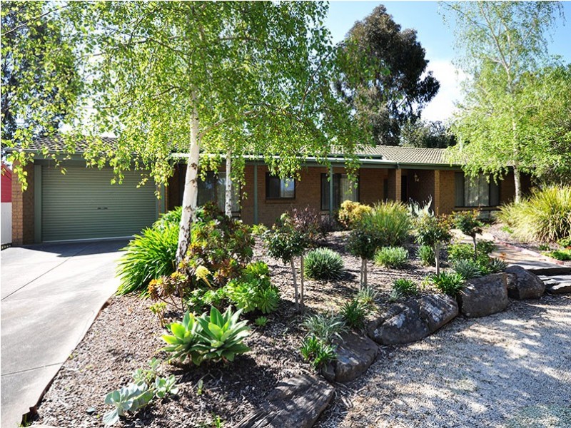 69 Sunnymeade Drive, Aberfoyle Park SA 5159