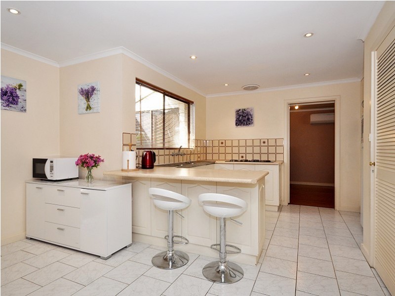 69 Sunnymeade Drive, Aberfoyle Park SA 5159