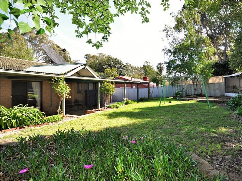 69 Sunnymeade Drive, Aberfoyle Park SA 5159
