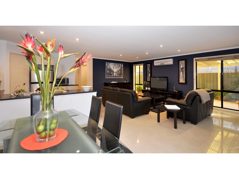 26 Pinnacle Crescent, Flagstaff Hill SA 5159