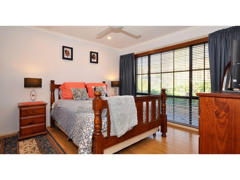 26 Pinnacle Crescent, Flagstaff Hill SA 5159