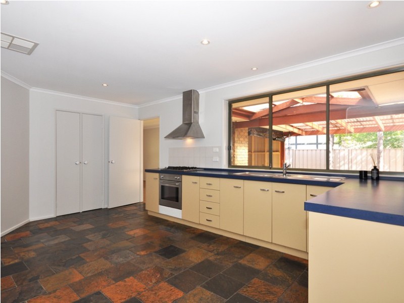 4 Dulcet Close, Aberfoyle Park SA 5159