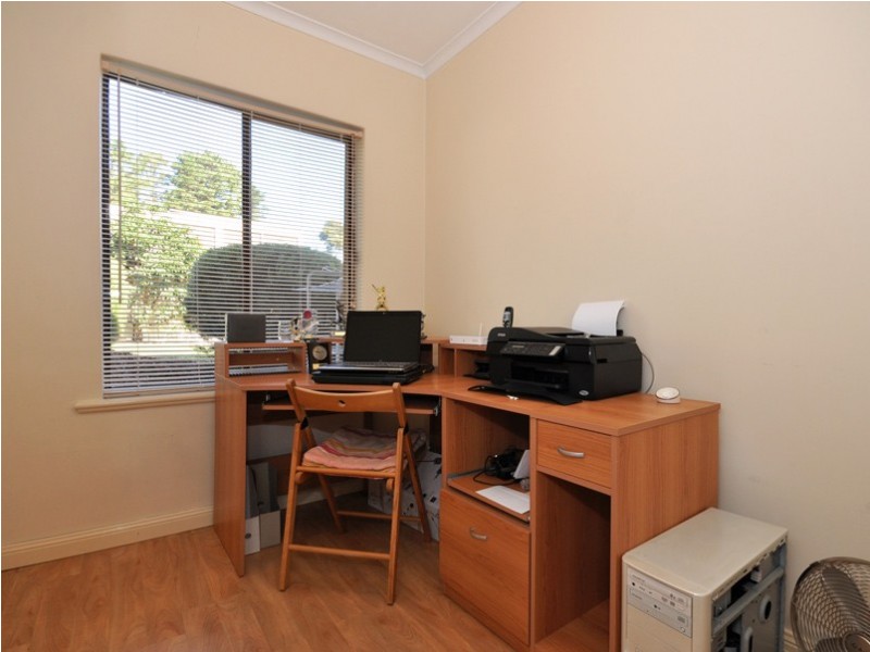 20 Tania Drive, Aberfoyle Park SA 5159