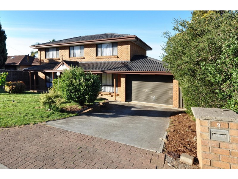 9 Kenihans Road, Happy Valley SA 5159