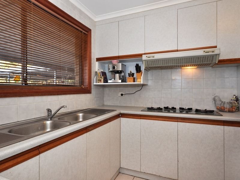 9 Kenihans Road, Happy Valley SA 5159