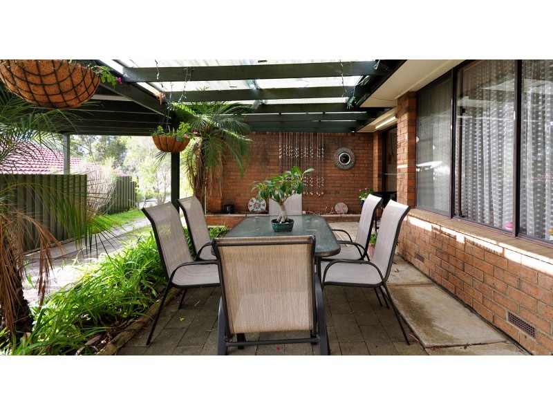 1 Topaz Drive, Flagstaff Hill SA 5159