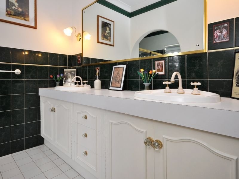 9-11 Dumphries Street, Flagstaff Hill SA 5159