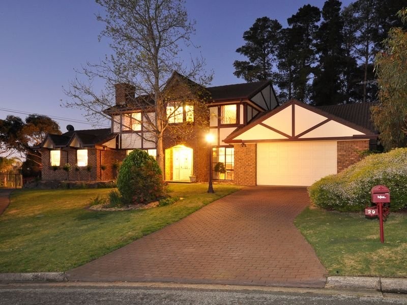 29 Grevillea Road, Aberfoyle Park SA 5159